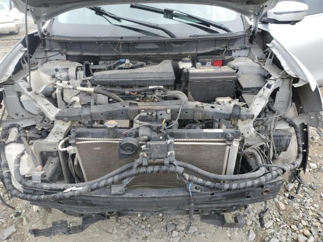 5N1AT2MT8KC761125 - 2019 NISSAN ROGUE S 银色 照片 12