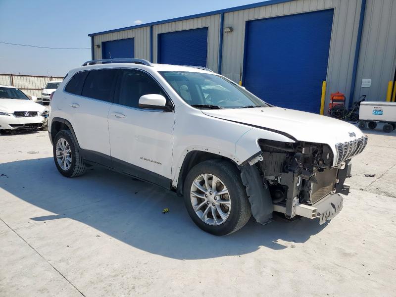 1C4PJLCB5KD297448 - 2019 JEEP CHEROKEE LATITUDE WHITE photo 4