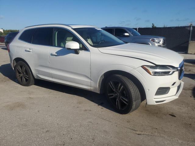 LYV102RK0KB263681 - 2019 VOLVO XC60 T5 Blanc photo 4