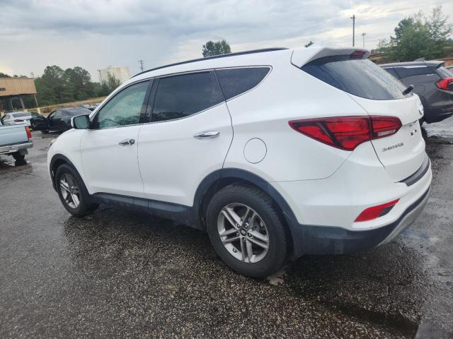 5NMZUDLB2JH101462 - 2018 HYUNDAI SANTA FE S WHITE photo 2