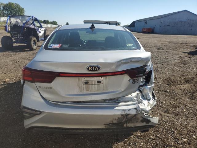 3KPF24AD6LE248004 - 2020 KIA FORTE FE SILVER photo 6