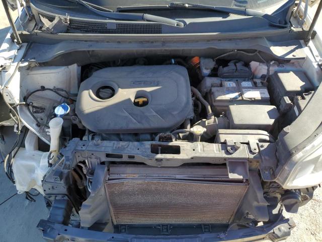 KNDJP3A52H7467239 - 2017 KIA SOUL + WHITE photo 12