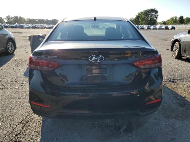 3KPC24A32JE005782 - 2018 HYUNDAI ACCENT SE أسود صورة 6