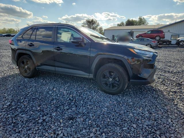 4T3RWRFV8NU055120 - 2022 TOYOTA RAV4 XLE 黑色 照片 4