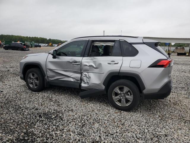 4T3RWRFV9RU135791 - 2024 TOYOTA RAV4 XLE SILVER photo 4