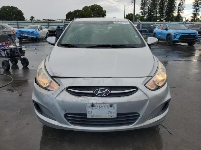 KMHCT4AE5HU211328 - 2017 HYUNDAI ACCENT SE SILVER photo 5