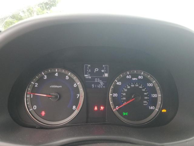 KMHCT4AE5HU211328 - 2017 HYUNDAI ACCENT SE SILVER photo 9