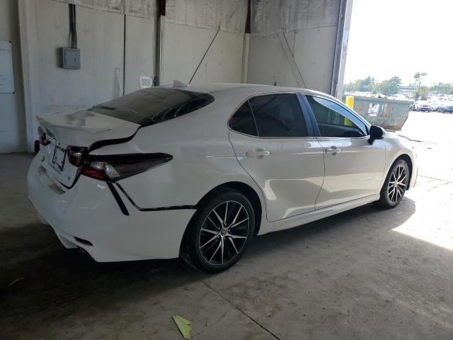 4T1T11AK2RU864856 - 2024 TOYOTA CAMRY SE NIGHT SHADE WHITE photo 3
