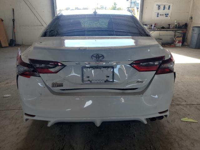4T1T11AK2RU864856 - 2024 TOYOTA CAMRY SE NIGHT SHADE WHITE photo 6