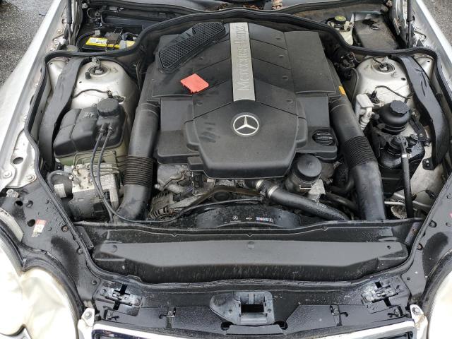 WDBSK75F83F034518 - 2003 MERCEDES-BENZ SL 500R SILVER photo 11