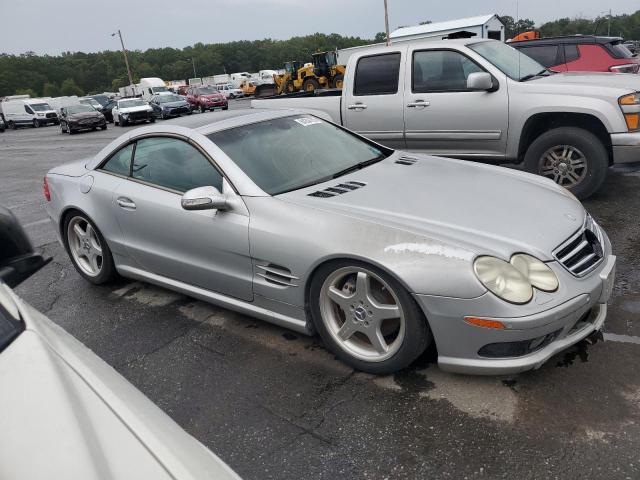 WDBSK75F83F034518 - 2003 MERCEDES-BENZ SL 500R SILVER photo 4