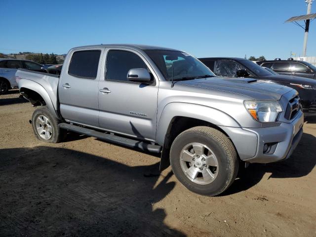 3TMJU4GN7FM186997 - 2015 TOYOTA TACOMA DOUBLE CAB PRERUNNER SILVER photo 4