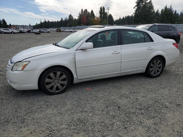 2006 TOYOTA AVALON XL, 
