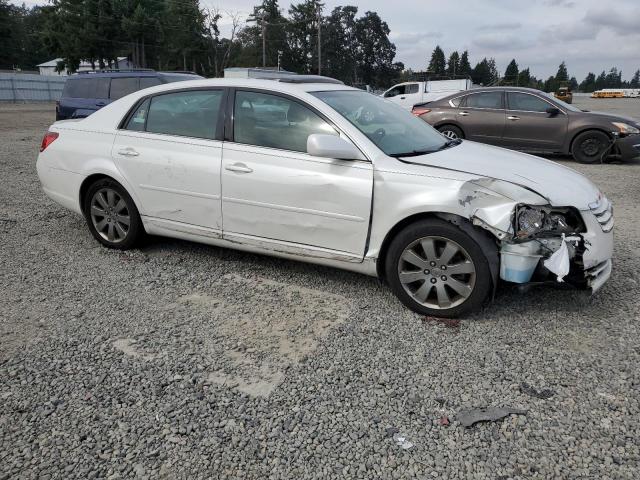 4T1BK36B56U131290 - 2006 TOYOTA AVALON XL WHITE photo 4