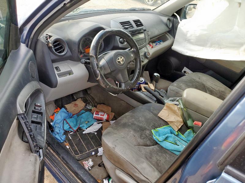 2T3ZF4DV8AW045168 - 2010 TOYOTA RAV4 Niebieski zdjęcie 8