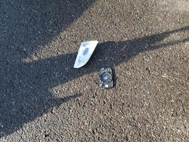 1G1ZE5ST1HF246005 - 2017 CHEVROLET MALIBU LT WHITE photo 12