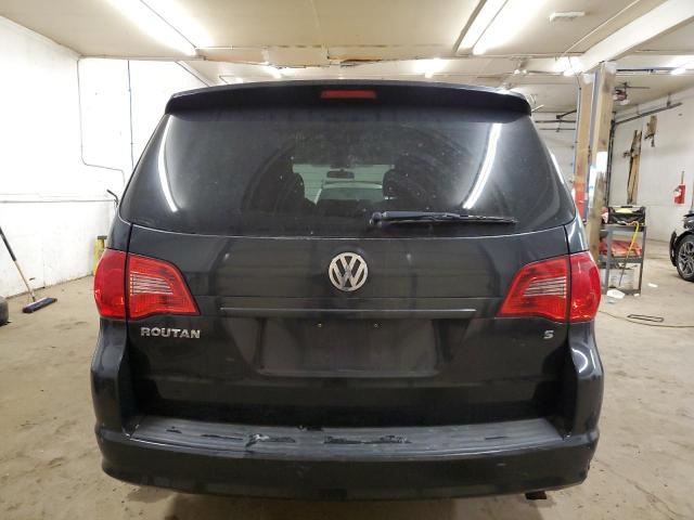2C4RVAAG8CR393458 - 2012 VOLKSWAGEN ROUTAN S BLACK photo 6