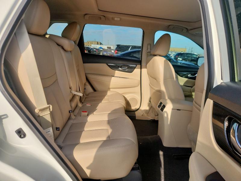 5N1AT2MT3HC798110 - 2017 NISSAN ROGUE S WHITE photo 11