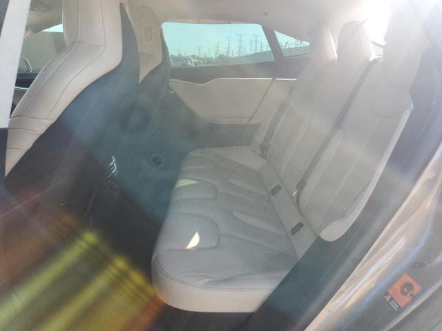 5YJSA1E25GF137808 - 2016 TESLA MODEL S ვერცხლისფერი ფოტო 10