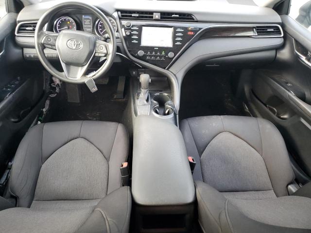 4T1C11AK7LU980285 - 2020 TOYOTA CAMRY LE Plata foto 8