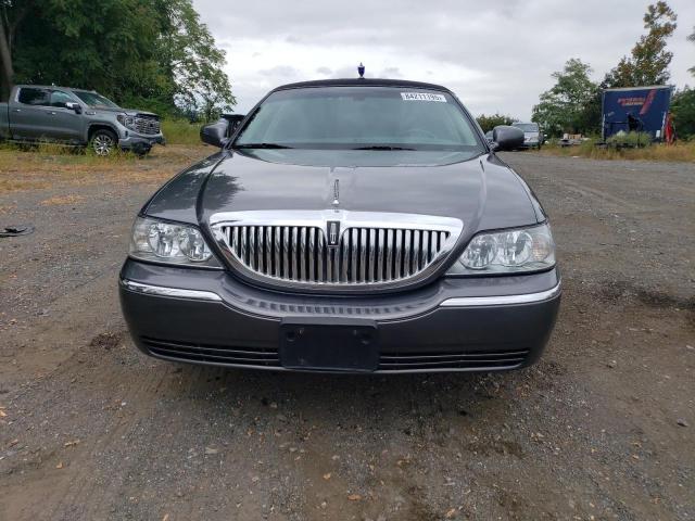 1L1FM88W67Y638140 - 2007 LINCOLN TOWN CAR EXECUTIVE GRAY photo 5