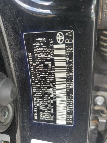 5YFBURHEXJP853613 - 2018 TOYOTA COROLLA L BLACK photo 12