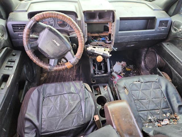 1J8FT28W08D534697 - 2008 JEEP PATRIOT SPORT BLACK photo 8