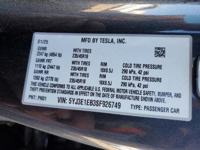 5YJ3E1EB3SF926749 - 2025 TESLA MODEL 3 رمادي صورة 12