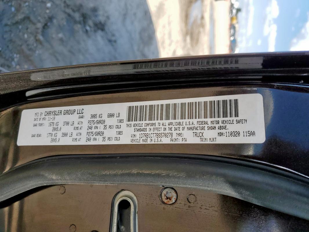 1D7RB1CT7BS570278 - 2011 DODGE RAM 1500 GRAY photo 12