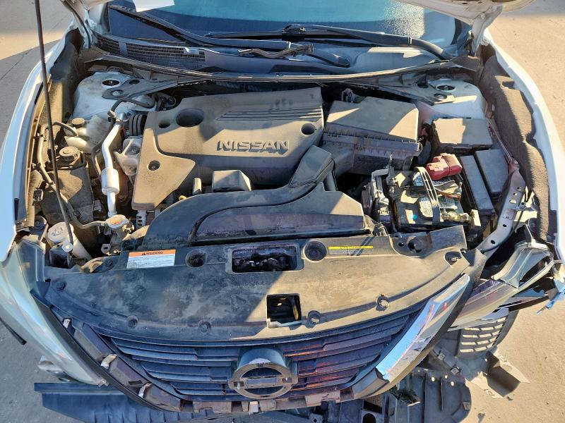 1N4AL3AP2GC155205 - 2016 NISSAN ALTIMA 2.5 WHITE photo 11