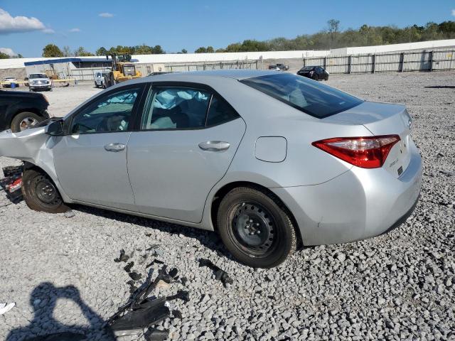 5YFBURHE8JP820352 - 2018 TOYOTA COROLLA L SILVER photo 2