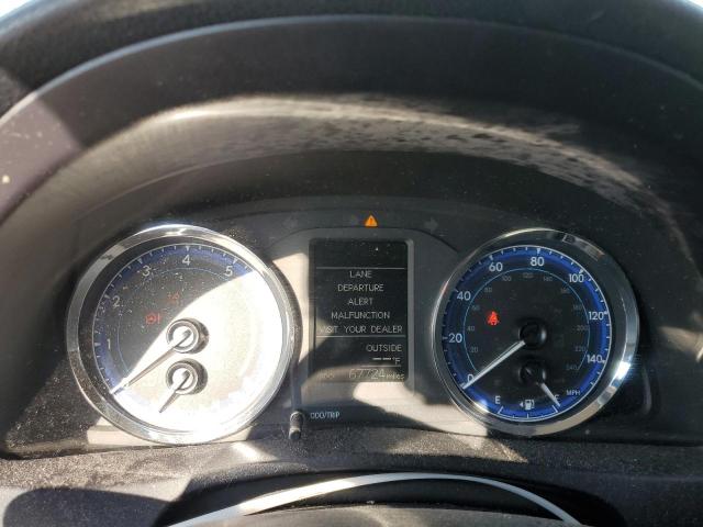 5YFBURHE8JP820352 - 2018 TOYOTA COROLLA L SILVER photo 9