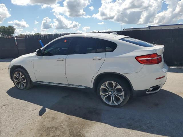 5UXFG8C58DL590964 - 2013 BMW X6 XDRIVE50I WHITE photo 2