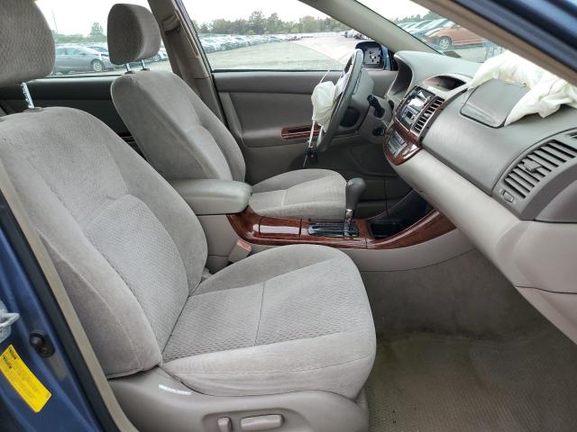 4T1BE30K23U692025 - 2003 TOYOTA CAMRY LE BLUE photo 7