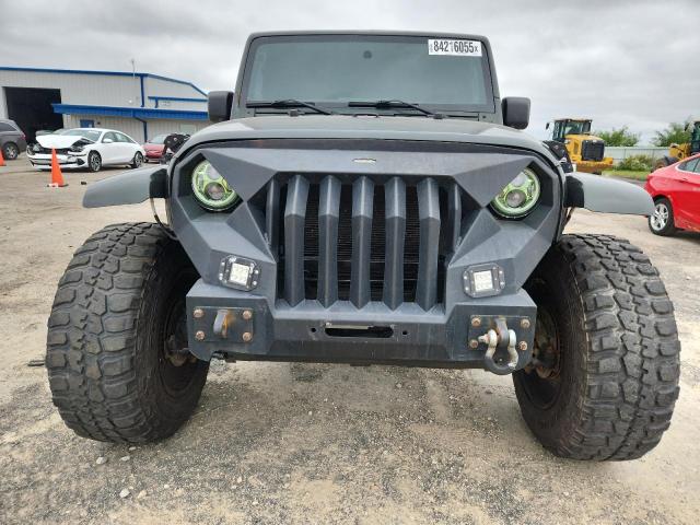 1J4HA5H18BL615952 - 2011 JEP WRANGLER UNLIMITED SAHARA Verde foto 5