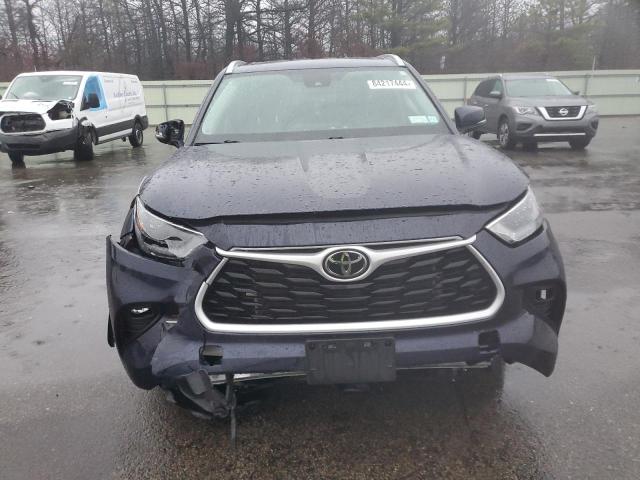 5TDHZRBH7NS583655 - 2022 TOYOTA HIGHLANDER XLE 蓝色 照片 5