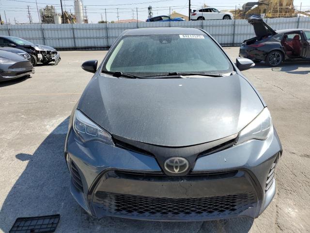 5YFBURHE9JP852792 - 2018 TOYOTA COROLLA L 灰色 照片 5