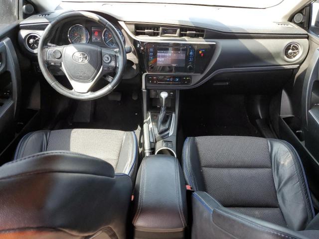 5YFBURHE9JP852792 - 2018 TOYOTA COROLLA L 灰色 照片 8