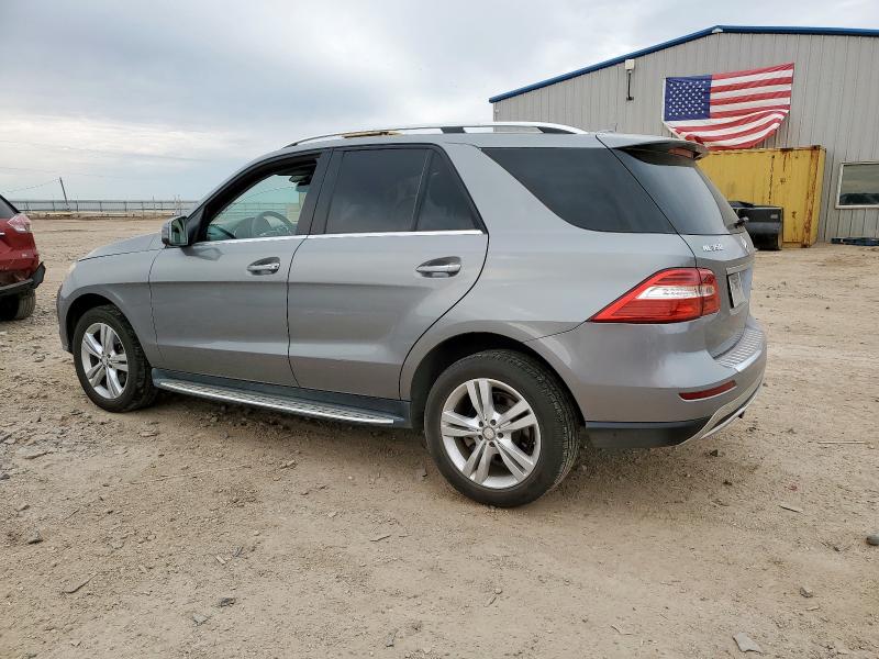 4JGDA5JB0DA265198 - 2013 MERCEDES-BENZ ML 350 Сріблястий фото 2