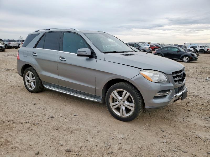 4JGDA5JB0DA265198 - 2013 MERCEDES-BENZ ML 350 Сріблястий фото 4