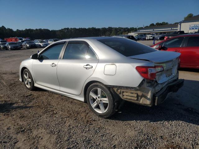 4T1BF1FK1EU325872 - 2014 TOYOTA CAMRY L SILVER photo 2