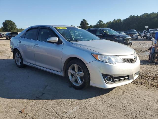 4T1BF1FK1EU325872 - 2014 TOYOTA CAMRY L SILVER photo 4