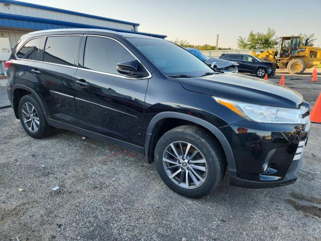 5TDJZRFH7KS566359 - 2019 TOYOTA HIGHLANDER SE BLACK photo 4