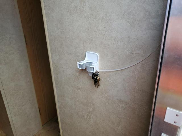 4YDT29122BG101205 - 2011 KEYSTONE SPRINGDALE أبيض صورة 9