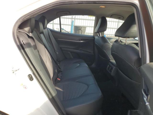 4T1B11HK3JU058708 - 2018 TOYOTA CAMRY L 白色 照片 10