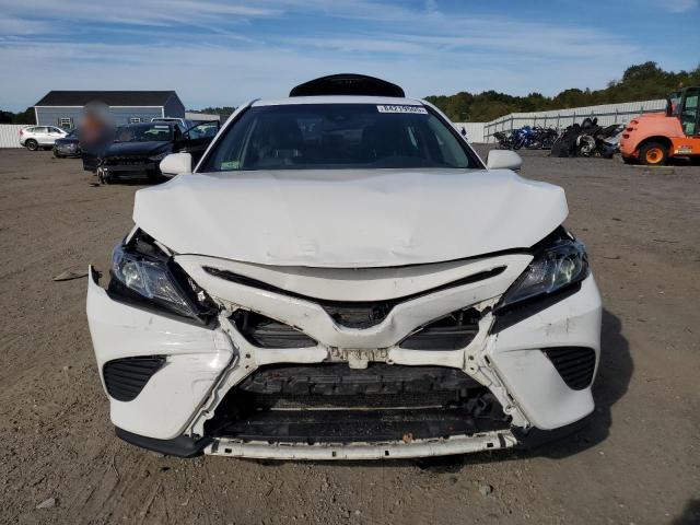 4T1B11HK3JU058708 - 2018 TOYOTA CAMRY L 白色 照片 5