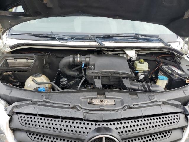 WD3PE8CD6JP613269 - 2018 MERCEDES-BENZ SPRINTER 2500 WHITE photo 11