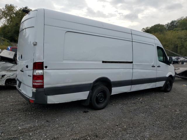 WD3PE8CD6JP613269 - 2018 MERCEDES-BENZ SPRINTER 2500 WHITE photo 3