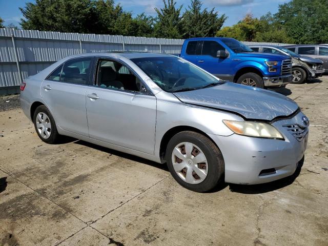 4T1BE46K67U556726 - 2007 TOYOTA CAMRY CE ვერცხლისფერი ფოტო 4