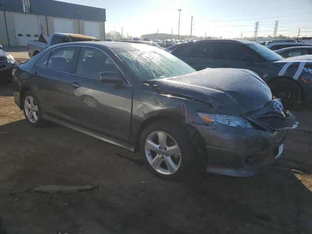 4T1BF3EK8BU228807 - 2011 TOYOTA CAMRY BASE Gri fotoğraf 4